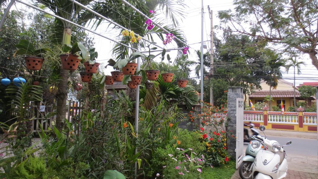 Charming Homestay Hoi An Exteriör bild