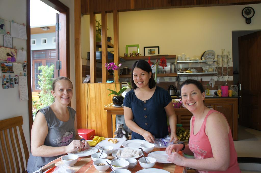 Charming Homestay Hoi An Exteriör bild